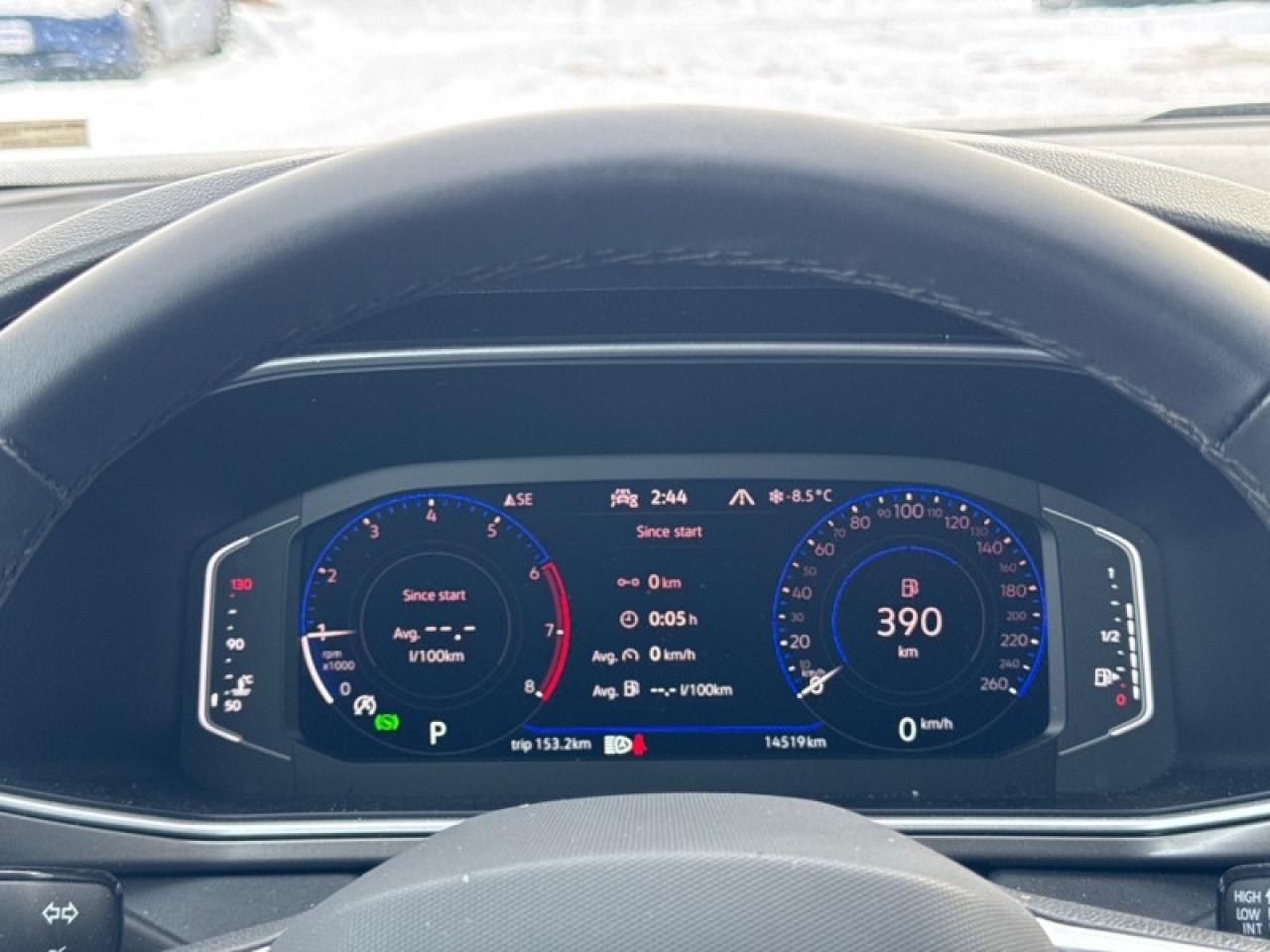 2025 Volkswagen Taos Comfortline Black Edition Photo