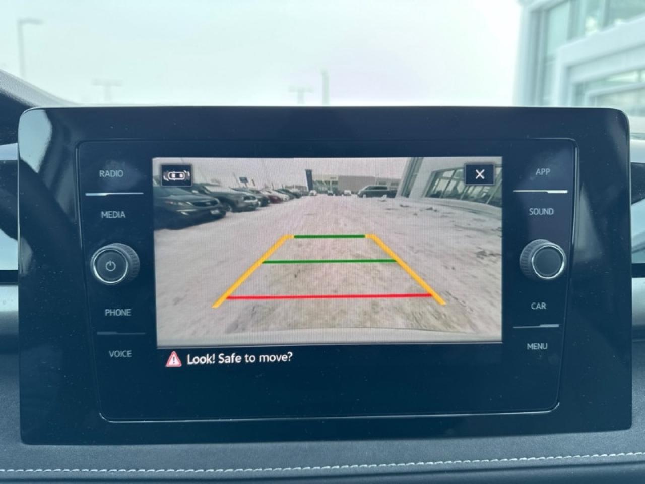 2025 Volkswagen Taos Comfortline Black Edition Photo