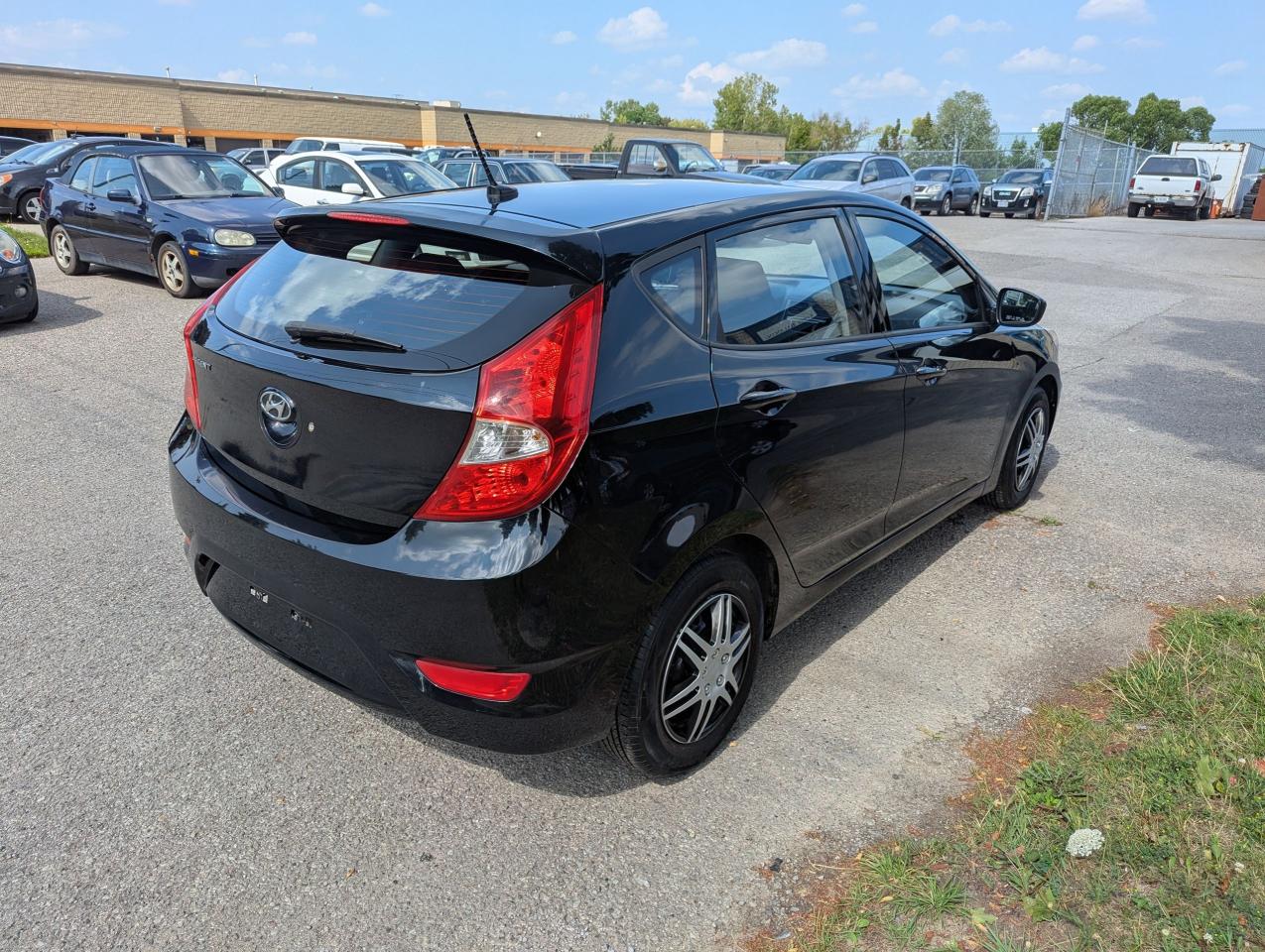 2016 Hyundai Accent "clean NO ACCIDENTS" certified + FREE 6M warranty Photo