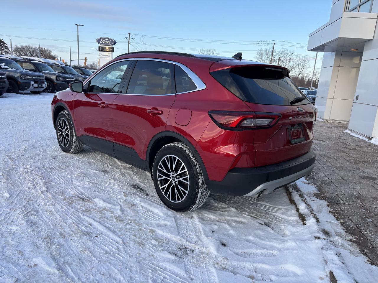 2025 Ford Escape PLUG IN HYBRID! LANE KEEPING, REMOTE START,LEATHER Photo