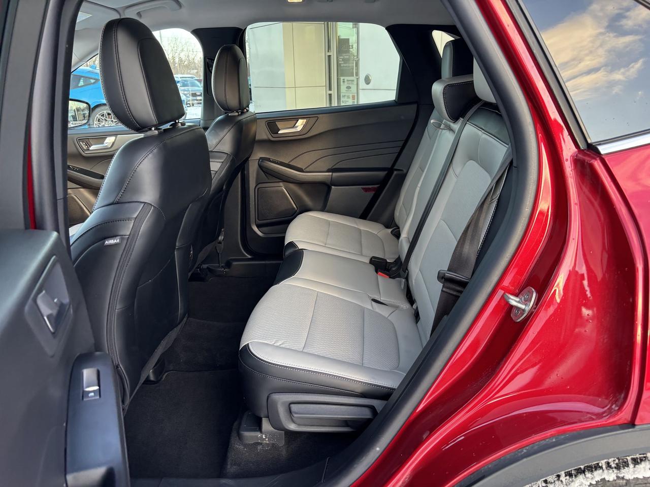 2025 Ford Escape PLUG IN HYBRID! LANE KEEPING, REMOTE START,LEATHER Photo