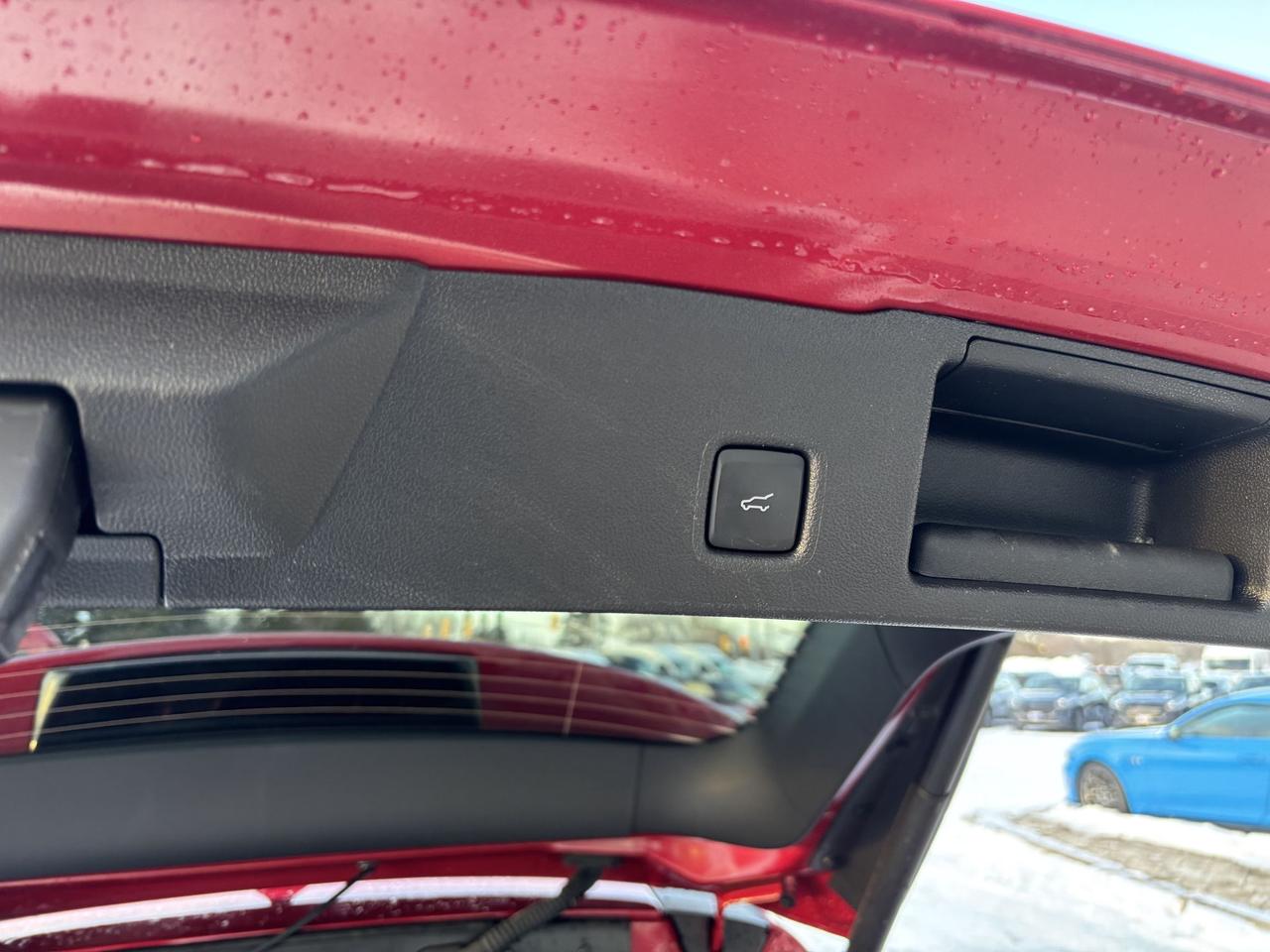 2025 Ford Escape PLUG IN HYBRID! LANE KEEPING, REMOTE START,LEATHER Photo