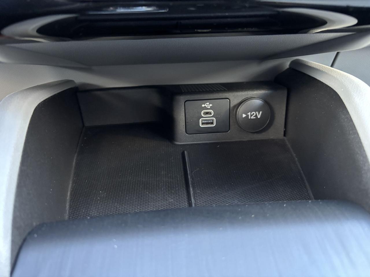 2025 Ford Escape PLUG IN HYBRID! LANE KEEPING, REMOTE START,LEATHER Photo