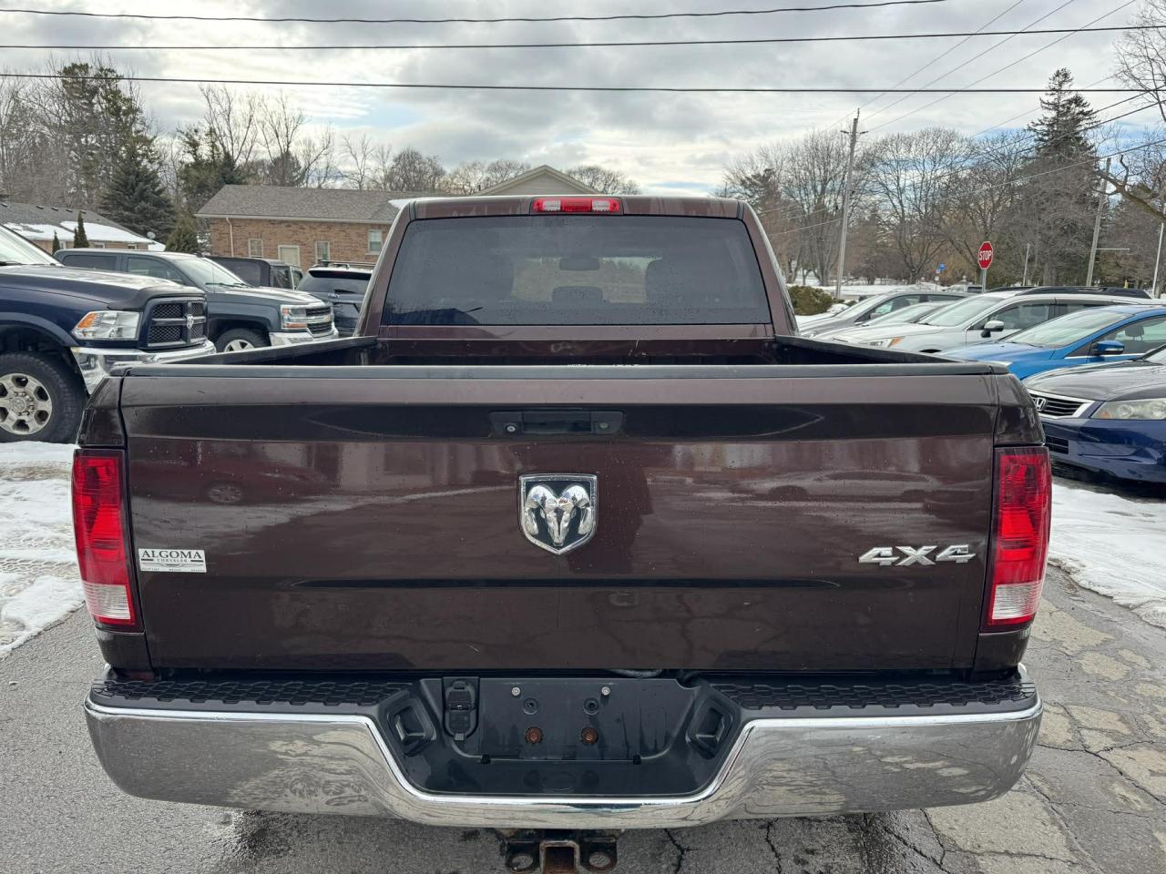 2014 RAM 1500 4WD Crew Cab 140.5" ST - Photo #6