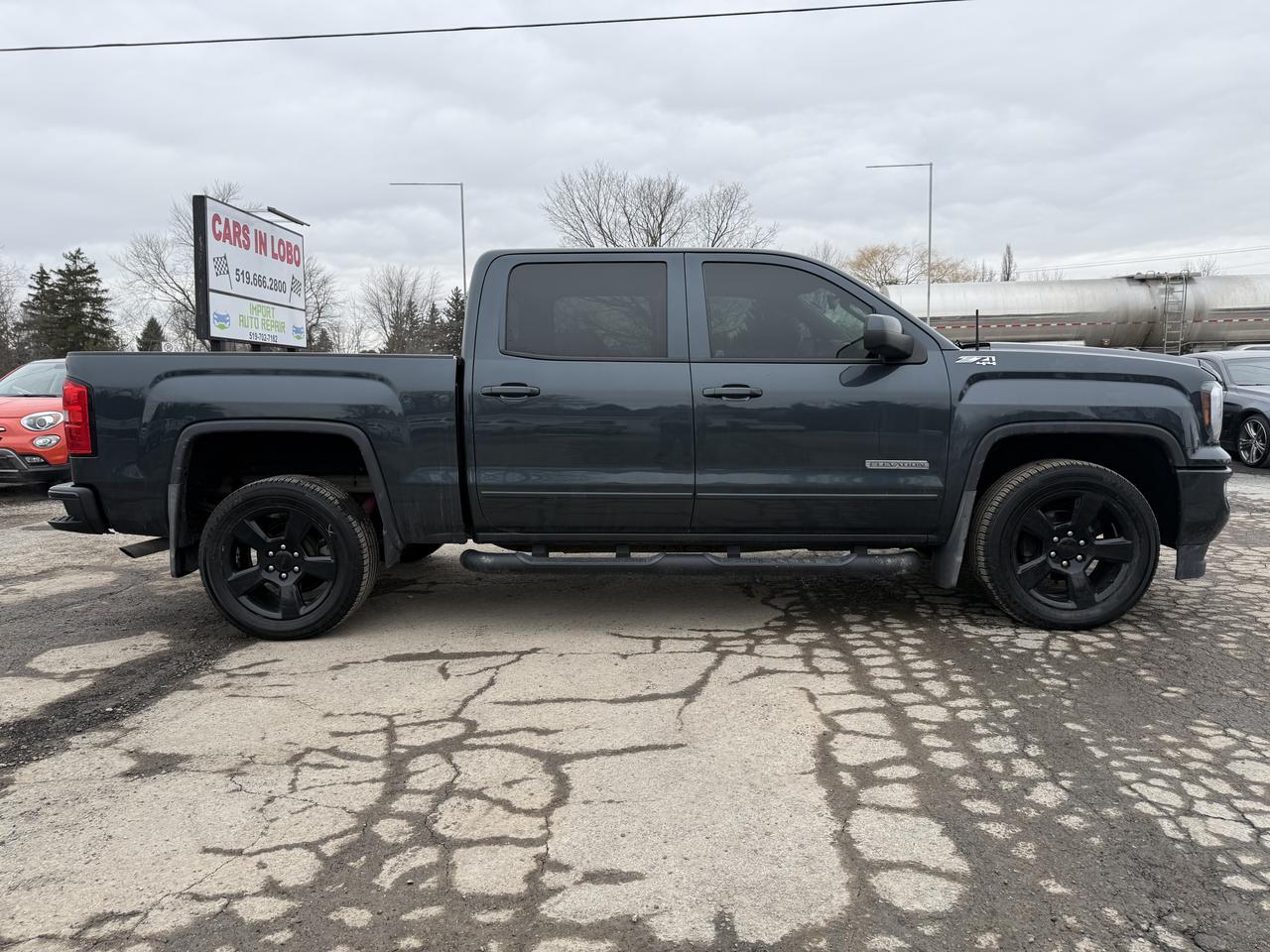 2018 GMC Sierra 1500 SLE Photo