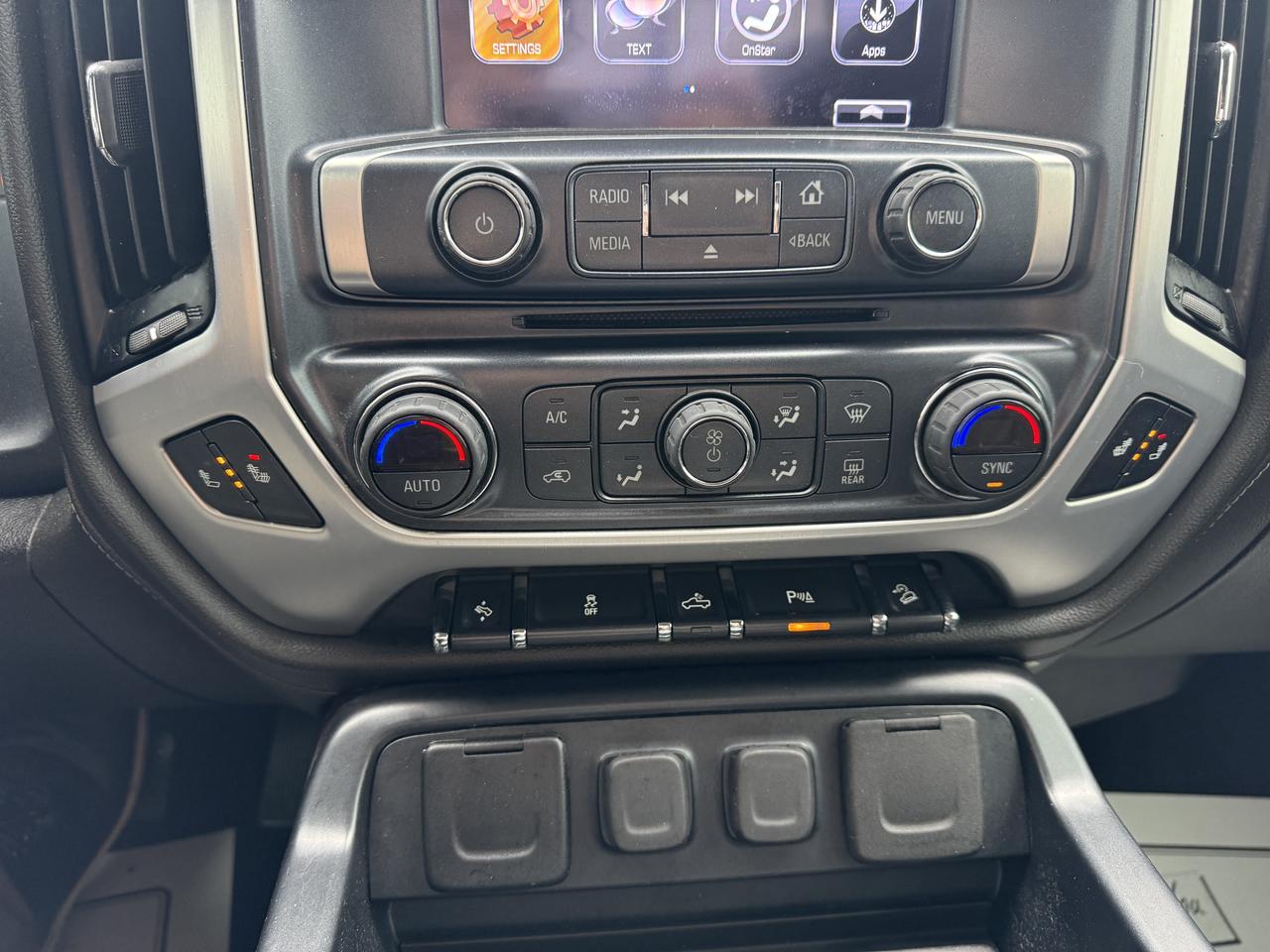 2018 GMC Sierra 1500 SLE Photo