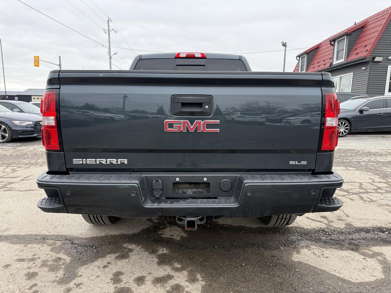 2018 GMC Sierra 1500 SLE Photo3