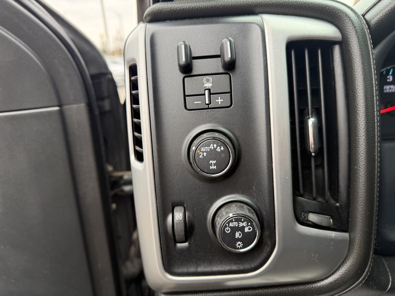 2018 GMC Sierra 1500 SLE Photo