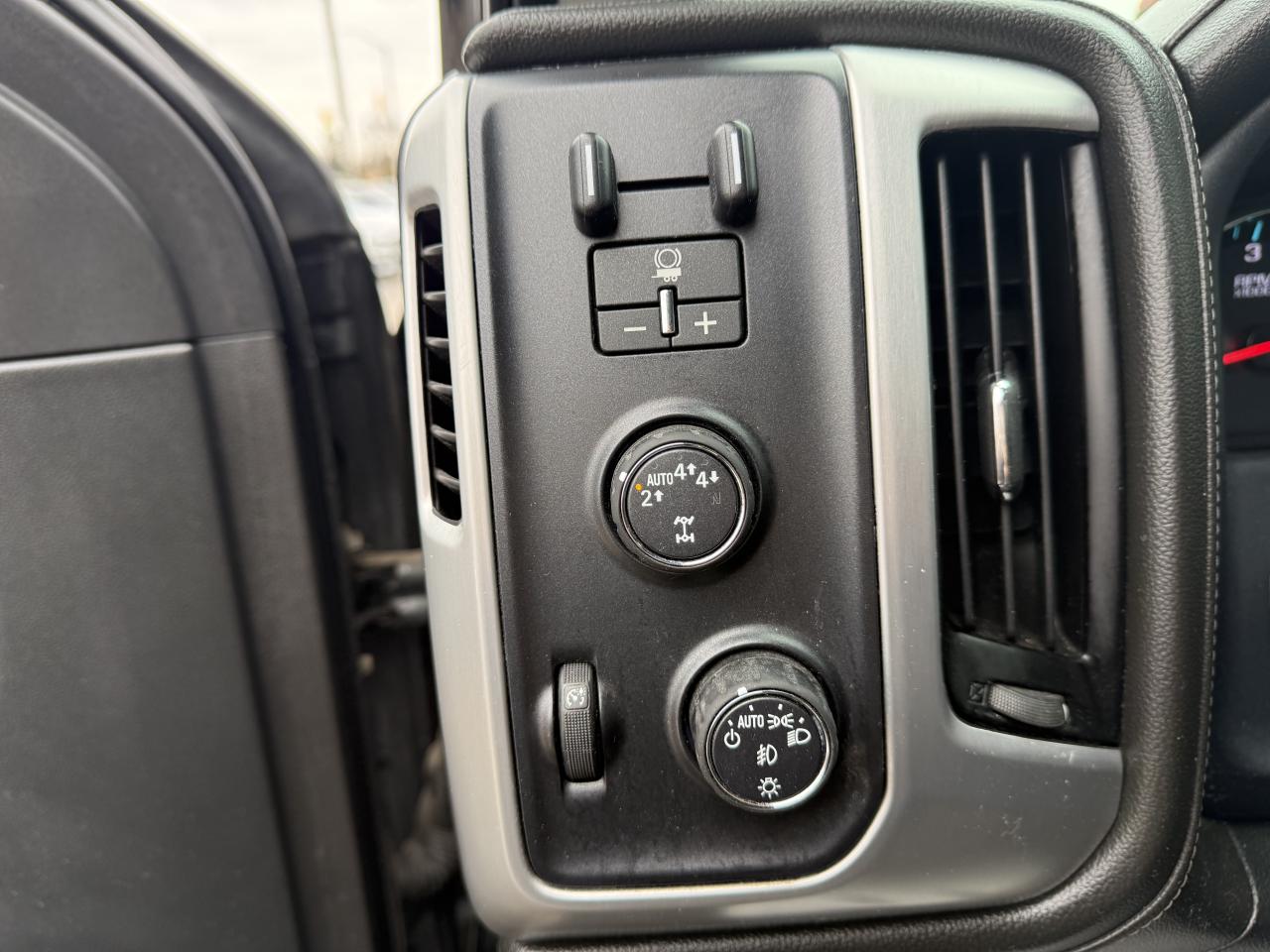 2018 GMC Sierra 1500 SLE Photo