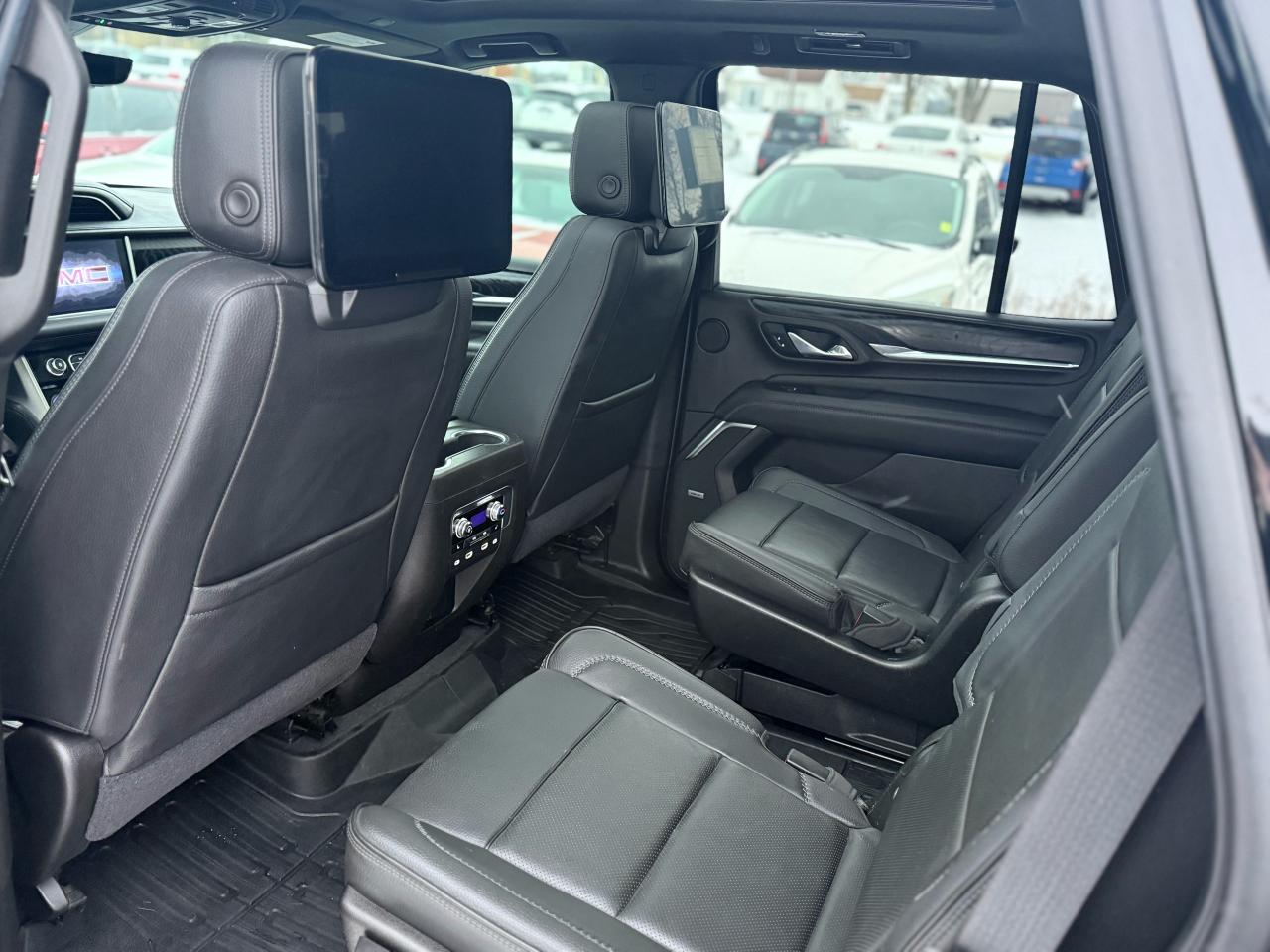 2021 GMC Yukon Denali Photo