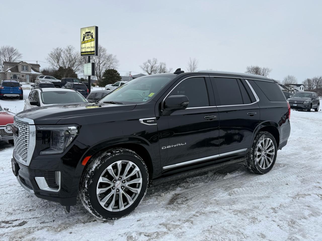2021 GMC Yukon Denali Photo0