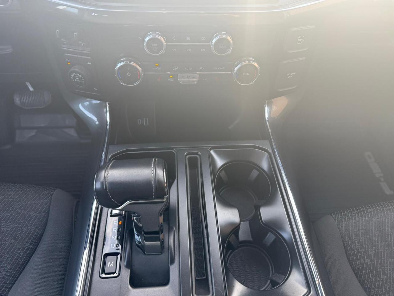 2023 Ford F-150 XLT Photo