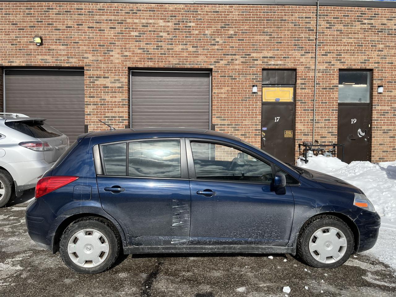 2009 Nissan Versa 1.8 S-ONLY 140,532KMS!! LOCAL SENIOR OWNER! - Photo #1