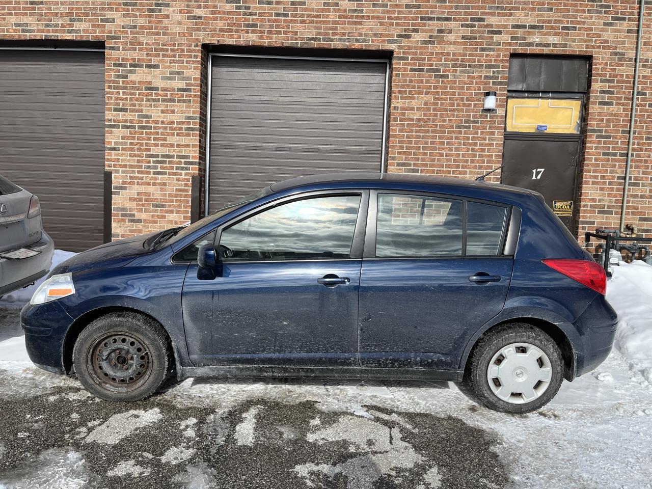 2009 Nissan Versa 1.8 S-ONLY 140,532KMS!! LOCAL SENIOR OWNER! Photo3