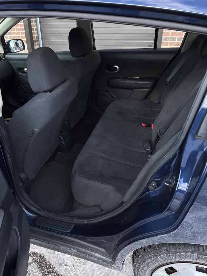 2009 Nissan Versa 1.8 S-ONLY 140,532KMS!! LOCAL SENIOR OWNER! Photo