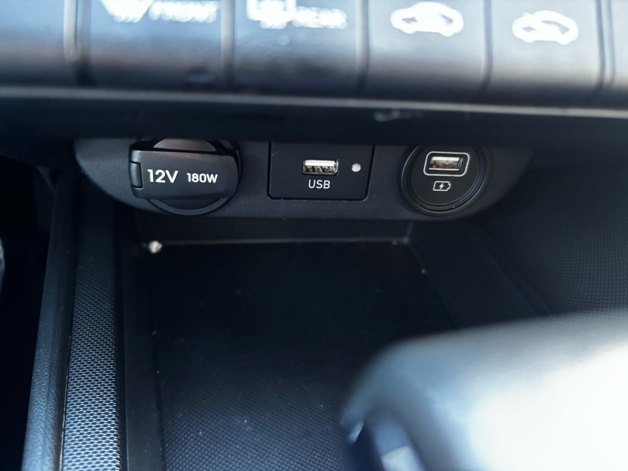 2023 Hyundai Elantra Preferred, Sunroof, Remote Starter, Lane Departure Photo