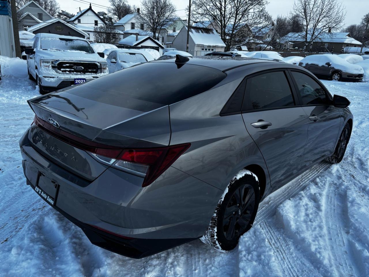 2023 Hyundai Elantra Preferred, Sunroof, Remote Starter, Lane Departure