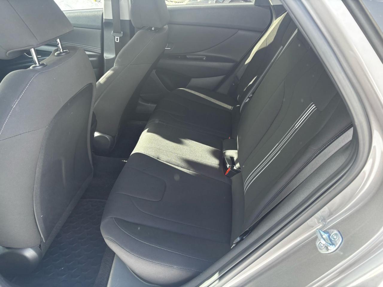 2023 Hyundai Elantra Preferred, Sunroof, Remote Starter, Lane Departure