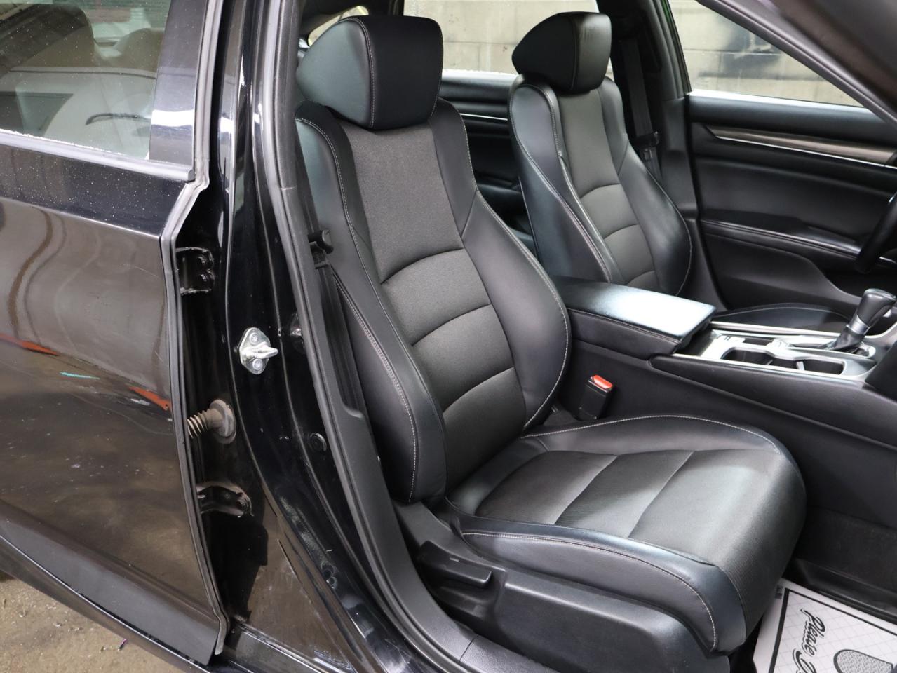 2018 Honda Accord SPORT CERTIFIED *ACCIDENT FREE* CAMERA BLUETOOTH LEATHER HEATED SEATS SUNROOF CRUISE ALLOYS Photo