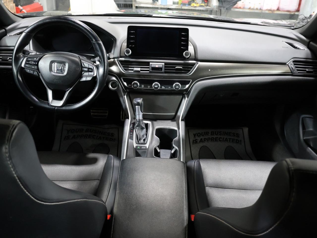 2018 Honda Accord SPORT CERTIFIED *ACCIDENT FREE* CAMERA BLUETOOTH LEATHER HEATED SEATS SUNROOF CRUISE ALLOYS Photo