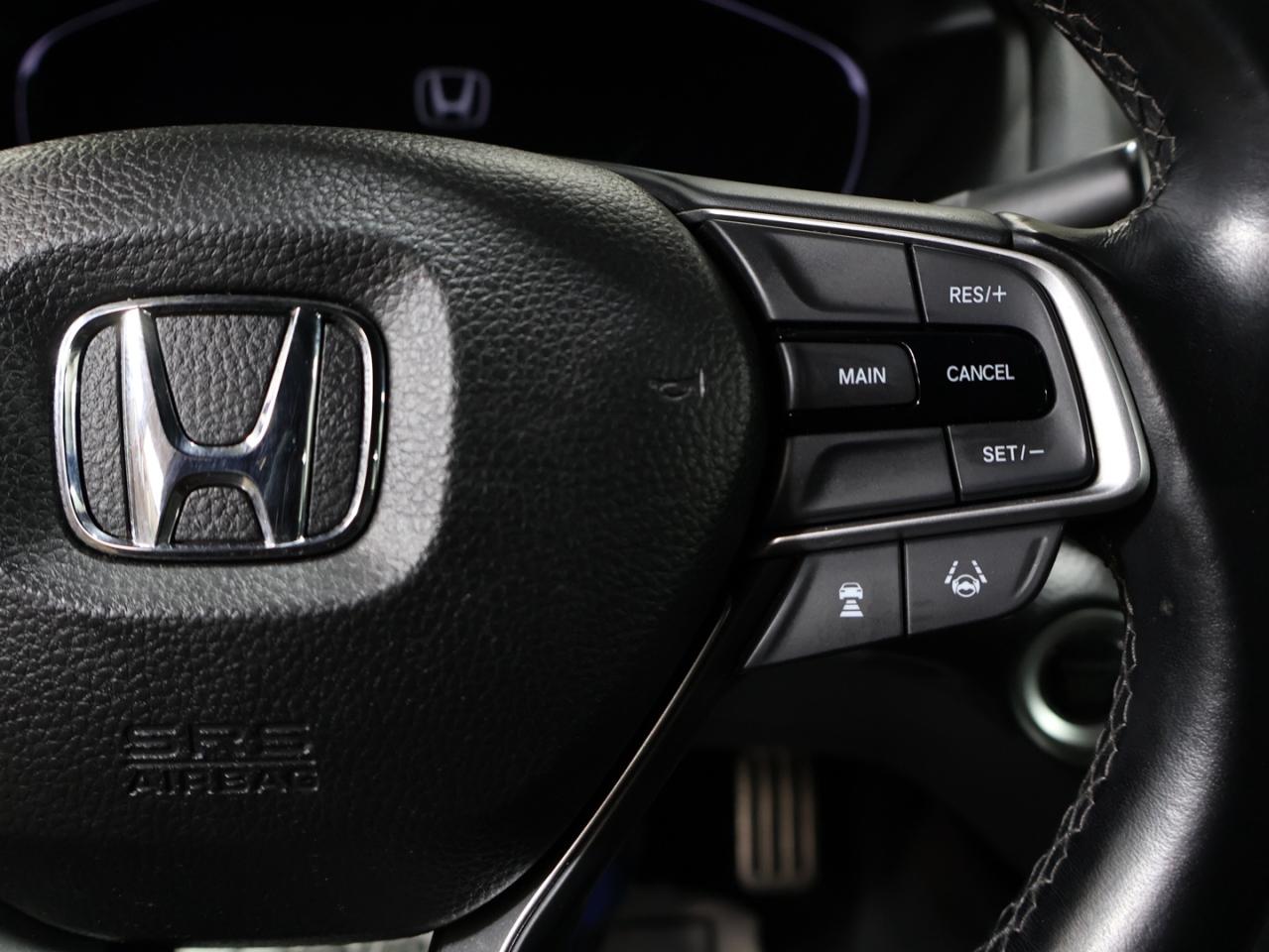 2018 Honda Accord SPORT CERTIFIED *ACCIDENT FREE* CAMERA BLUETOOTH LEATHER HEATED SEATS SUNROOF CRUISE ALLOYS Photo