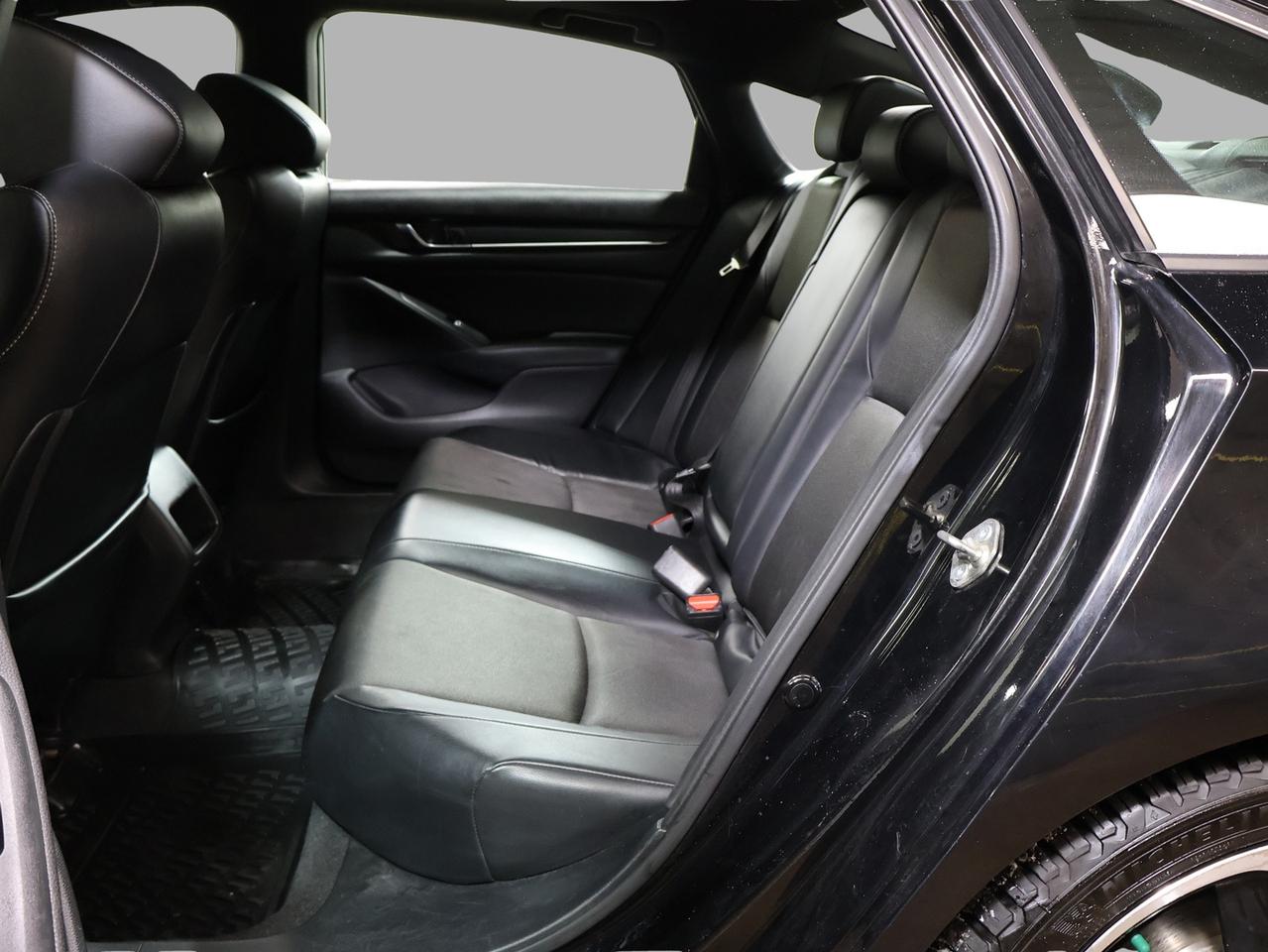 2018 Honda Accord SPORT CERTIFIED *ACCIDENT FREE* CAMERA BLUETOOTH LEATHER HEATED SEATS SUNROOF CRUISE ALLOYS Photo