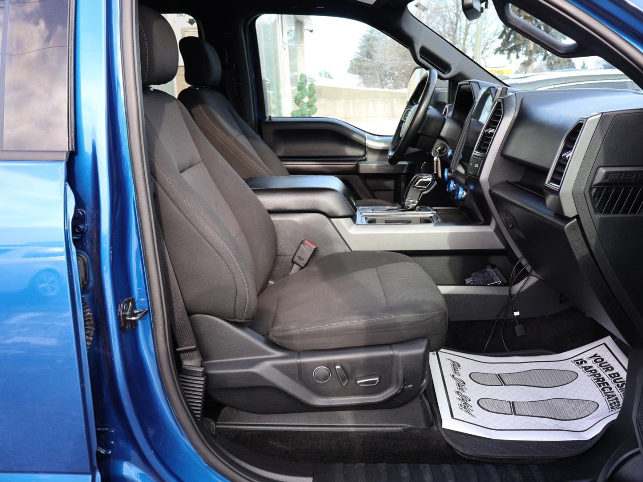 2017 Ford F-150 V8 FX-4 OFF-ROAD 4WD CERTIFIED *SERVICE RECORDS* CAMERA NAV BLUETOOTH HEATED SEATS CRUISE ALLOYS Photo