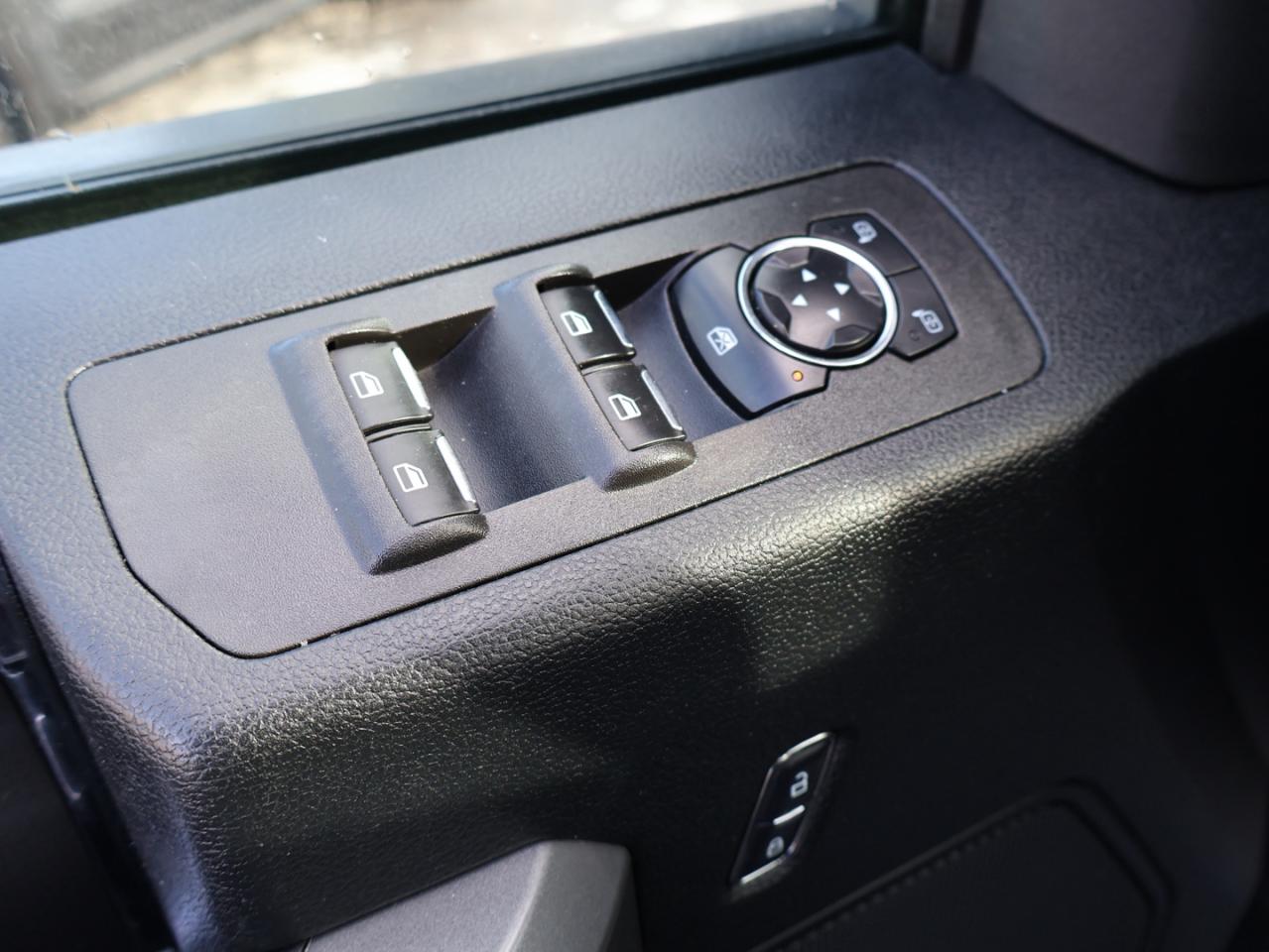 2017 Ford F-150 V8 FX-4 OFF-ROAD 4WD CERTIFIED *SERVICE RECORDS* CAMERA NAV BLUETOOTH HEATED SEATS CRUISE ALLOYS Photo