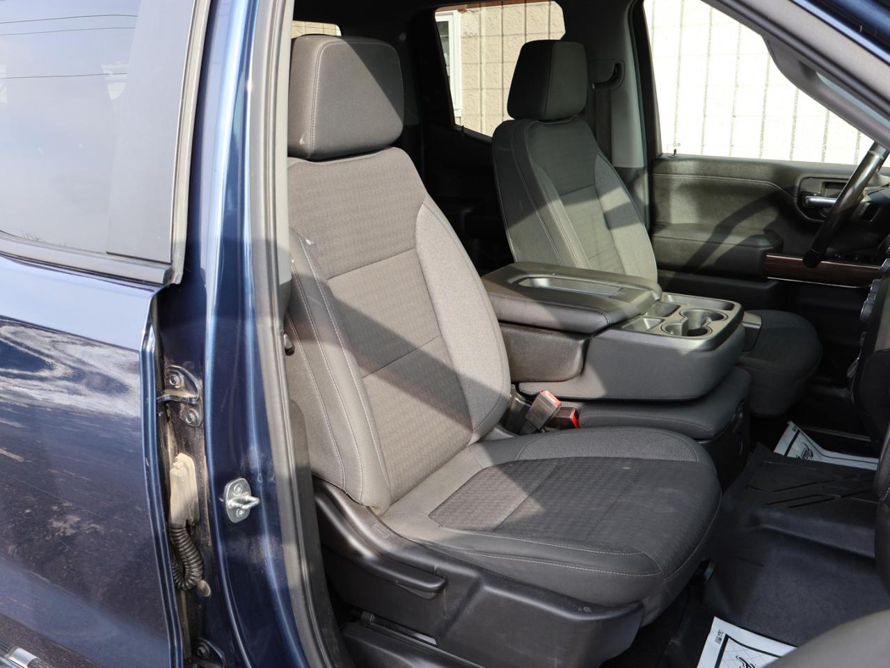 2021 Chevrolet Silverado 1500 V8 LT-Z71 4WD CERTIFIED *ACCIDENT FREE*CHEVY MAINTAIN* CAMERA BLUETOOTH HEATED SEATS CRUISE ALLOYS Photo