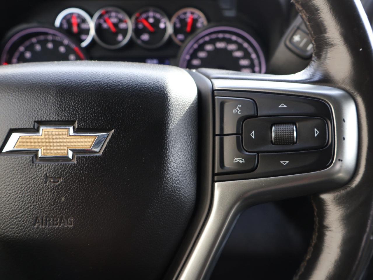 2021 Chevrolet Silverado 1500 V8 LT-Z71 4WD CERTIFIED *ACCIDENT FREE*CHEVY MAINTAIN* CAMERA BLUETOOTH HEATED SEATS CRUISE ALLOYS Photo