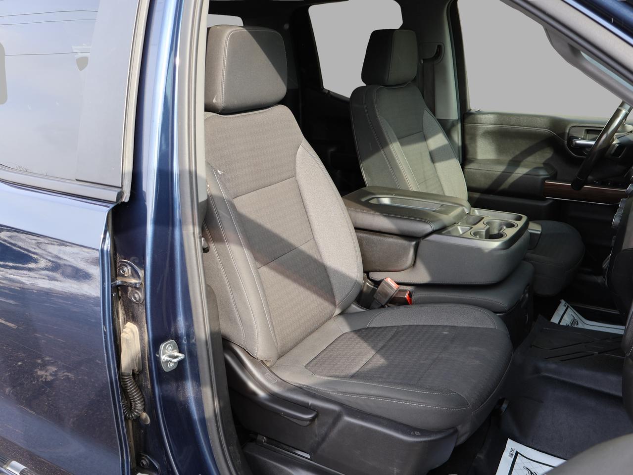 2021 Chevrolet Silverado 1500 V8 LT-Z71 4WD CERTIFIED *ACCIDENT FREE*CHEVY MAINTAIN* CAMERA BLUETOOTH HEATED SEATS CRUISE ALLOYS Photo