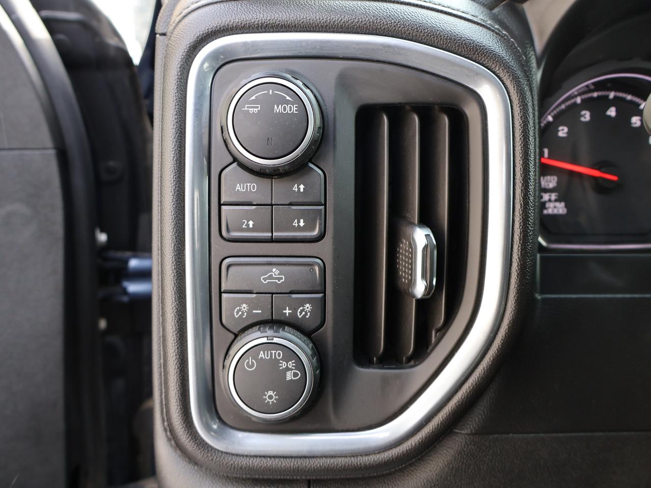 2021 Chevrolet Silverado 1500 V8 LT-Z71 4WD CERTIFIED *ACCIDENT FREE*CHEVY MAINTAIN* CAMERA BLUETOOTH HEATED SEATS CRUISE ALLOYS Photo