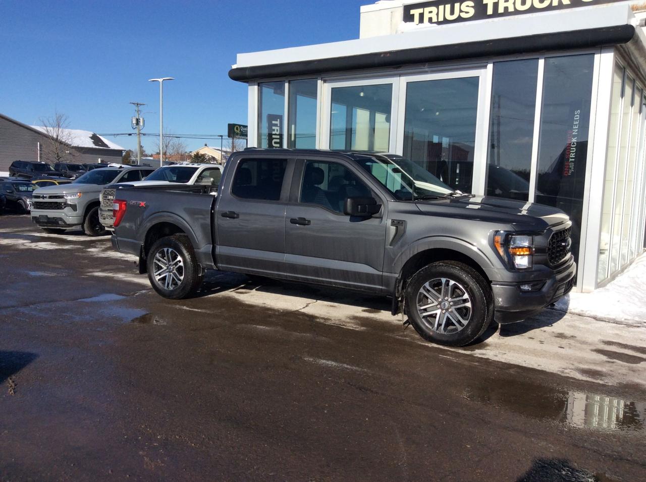 2023 Ford F-150 XL Photo0