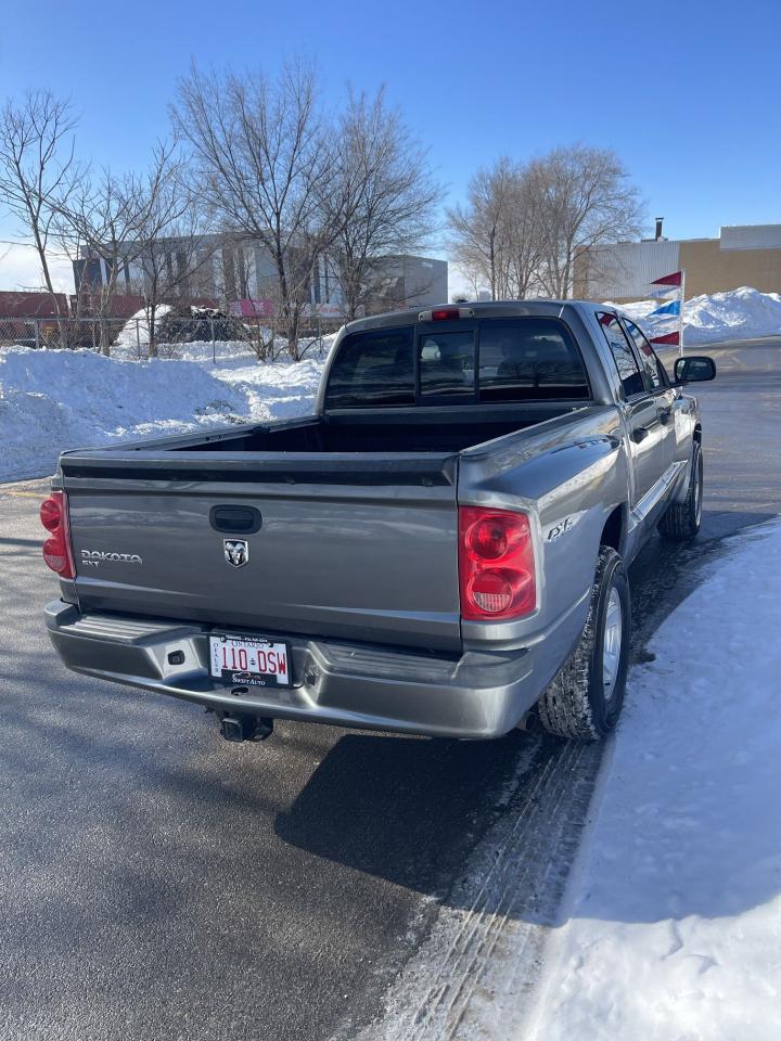 2008 Dodge Dakota SXT    QUAD CAB     4X4 Photo