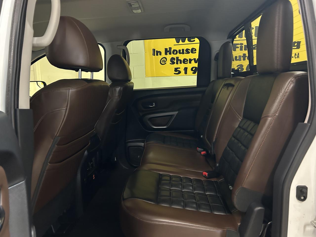 2019 Nissan Titan Platinum Photo