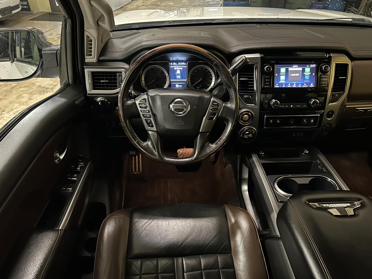2019 Nissan Titan Platinum Photo