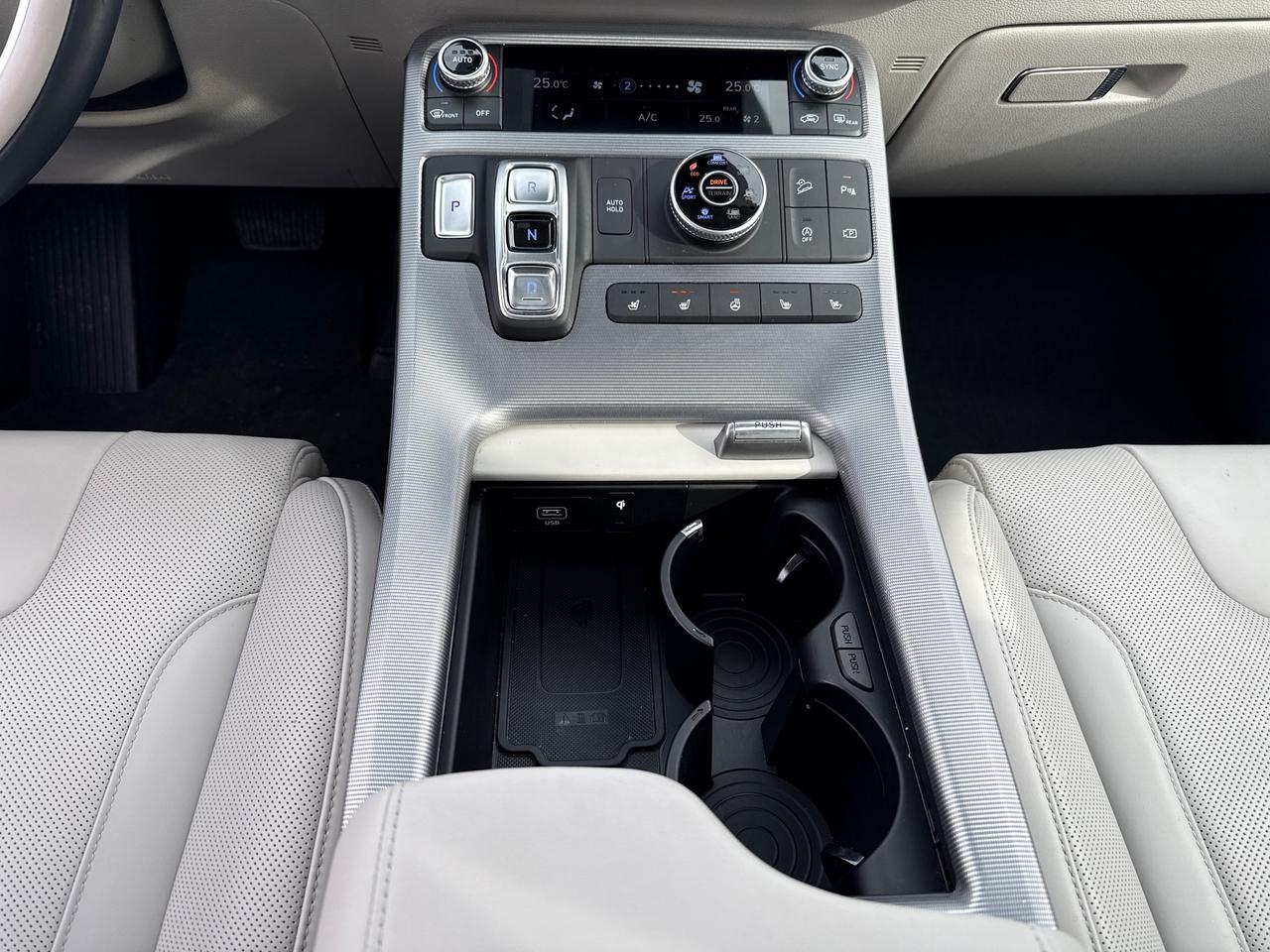 2024 Hyundai PALISADE Ultimate Calligraphy Photo