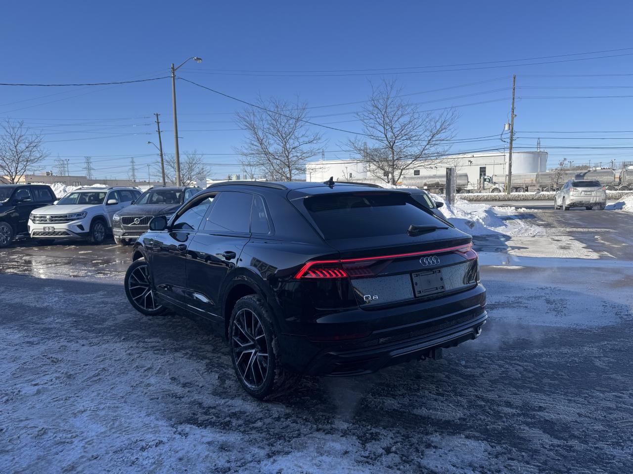 2022 Audi Q8 TECHNIK Photo4