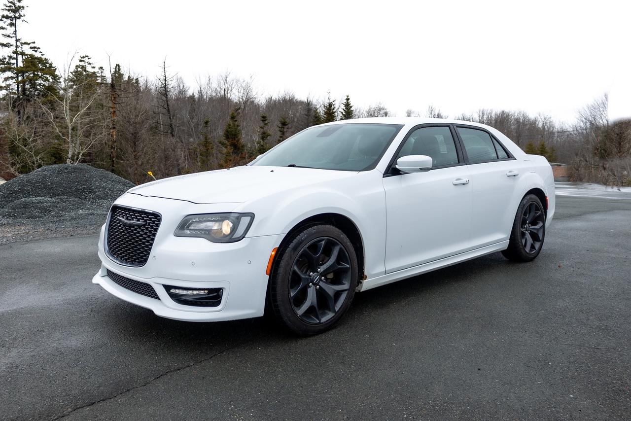 2022 Chrysler 300 300 TOURING L