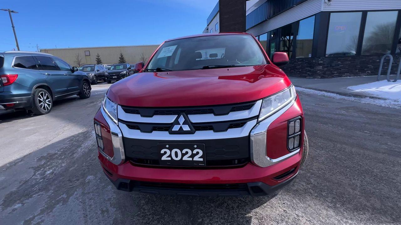 2022 Mitsubishi RVR ES AWD, HEATED FRONT SEATS, CRUISE CONTROL, BACK UP CAM!! Photo