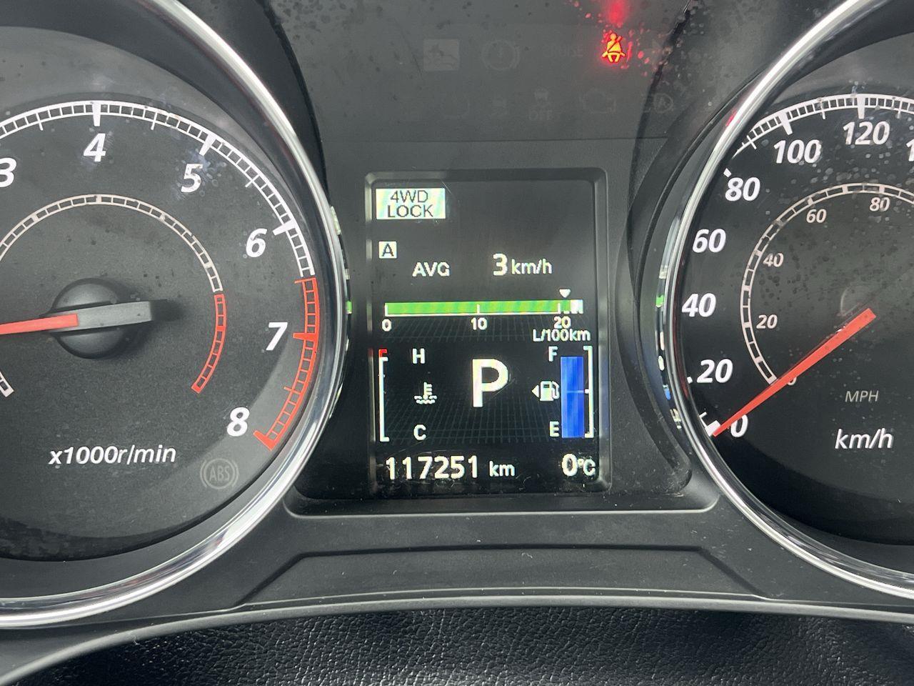 2022 Mitsubishi RVR ES AWD, HEATED FRONT SEATS, CRUISE CONTROL, BACK UP CAM!! Photo