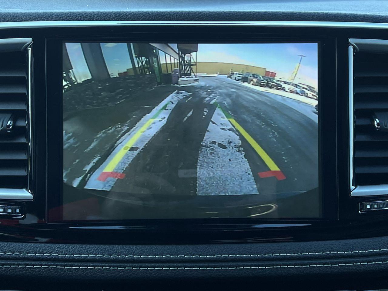 2024 Chrysler Pacifica Touring-L PREVIOUS DAILY RENTAL, MOONROOF, CRUISE CONTROL, HEATED SEATS, BACK UP CAM!! Photo