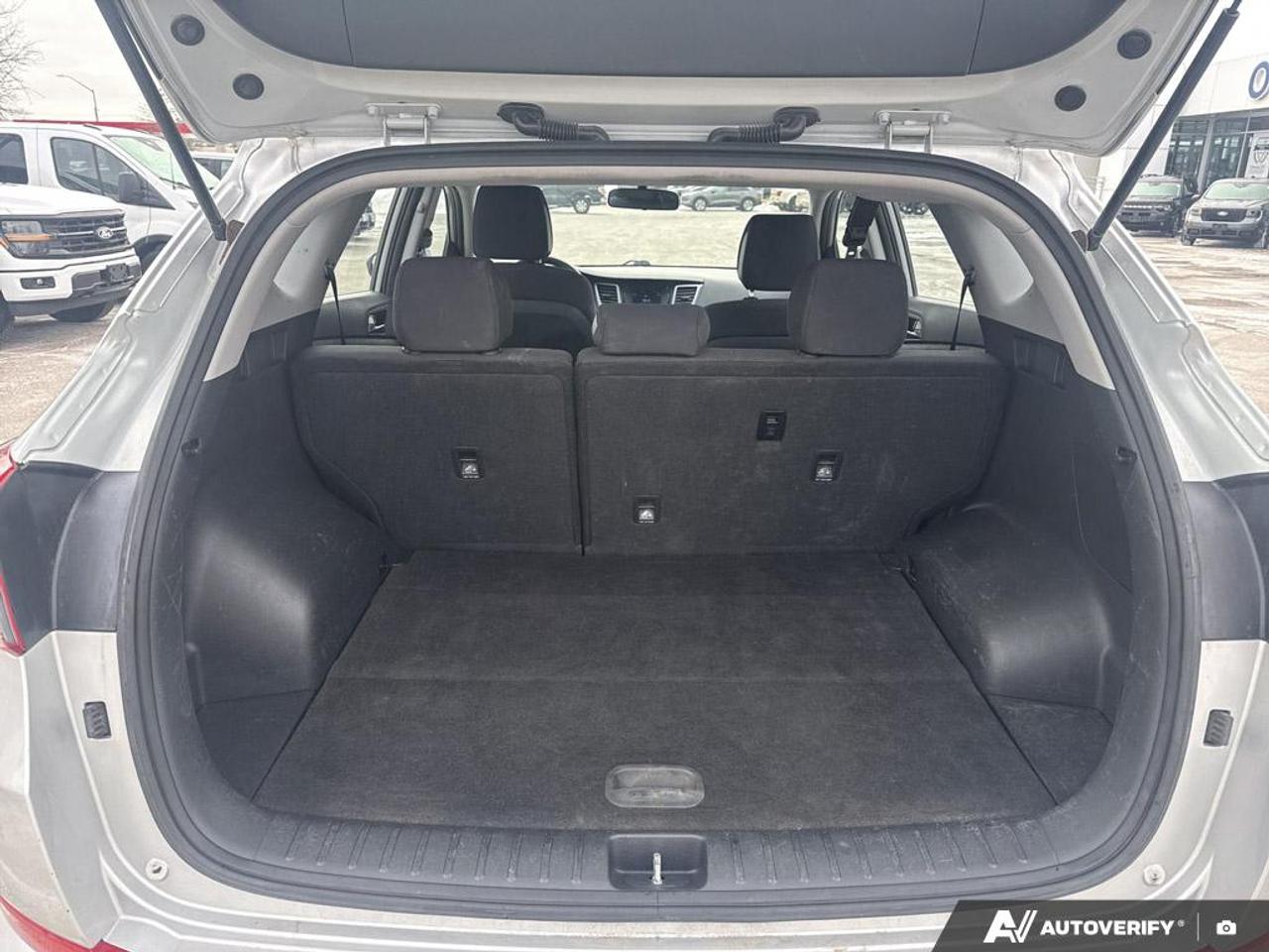 2018 Hyundai Tucson 2.0L NO ACCIDENTS|WINTERS|19 SVC RECORDS|1 OWNER Photo