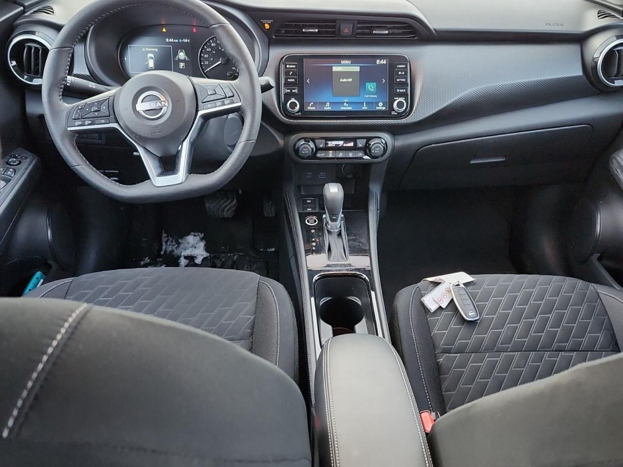 2025 Nissan Kicks SV Photo