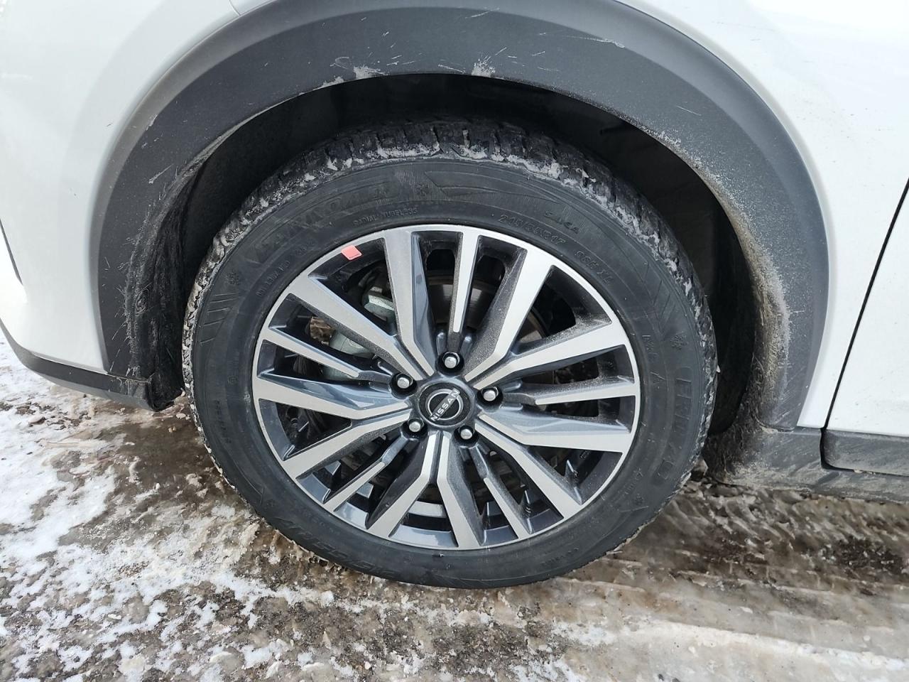 2025 Nissan Kicks SV Photo4