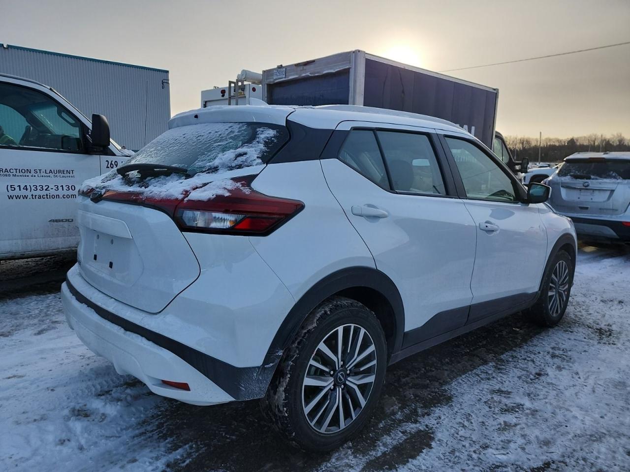 2025 Nissan Kicks SV Photo