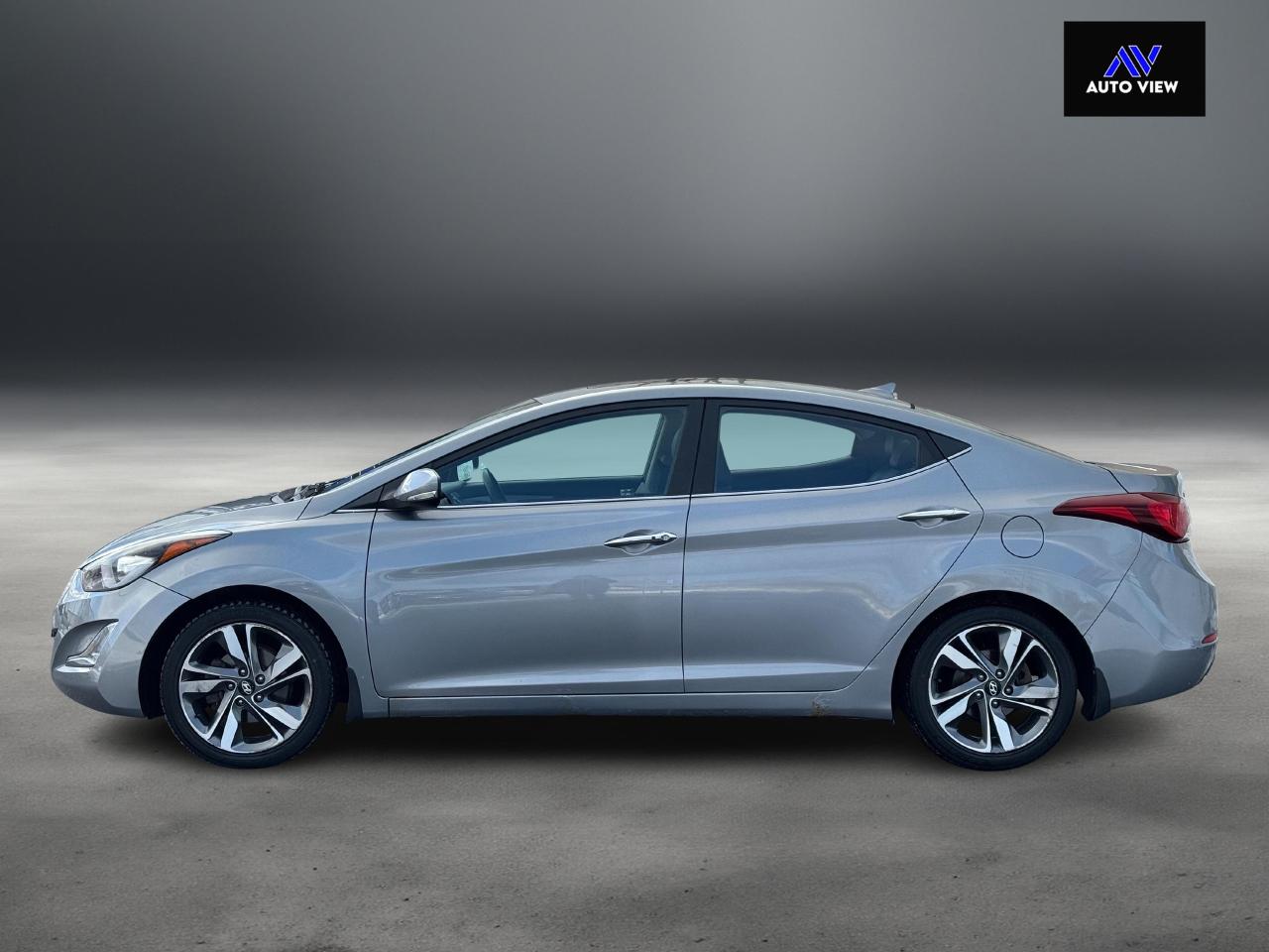 2014 Hyundai Elantra Limited w/Navi **LOW KM'S** Photo