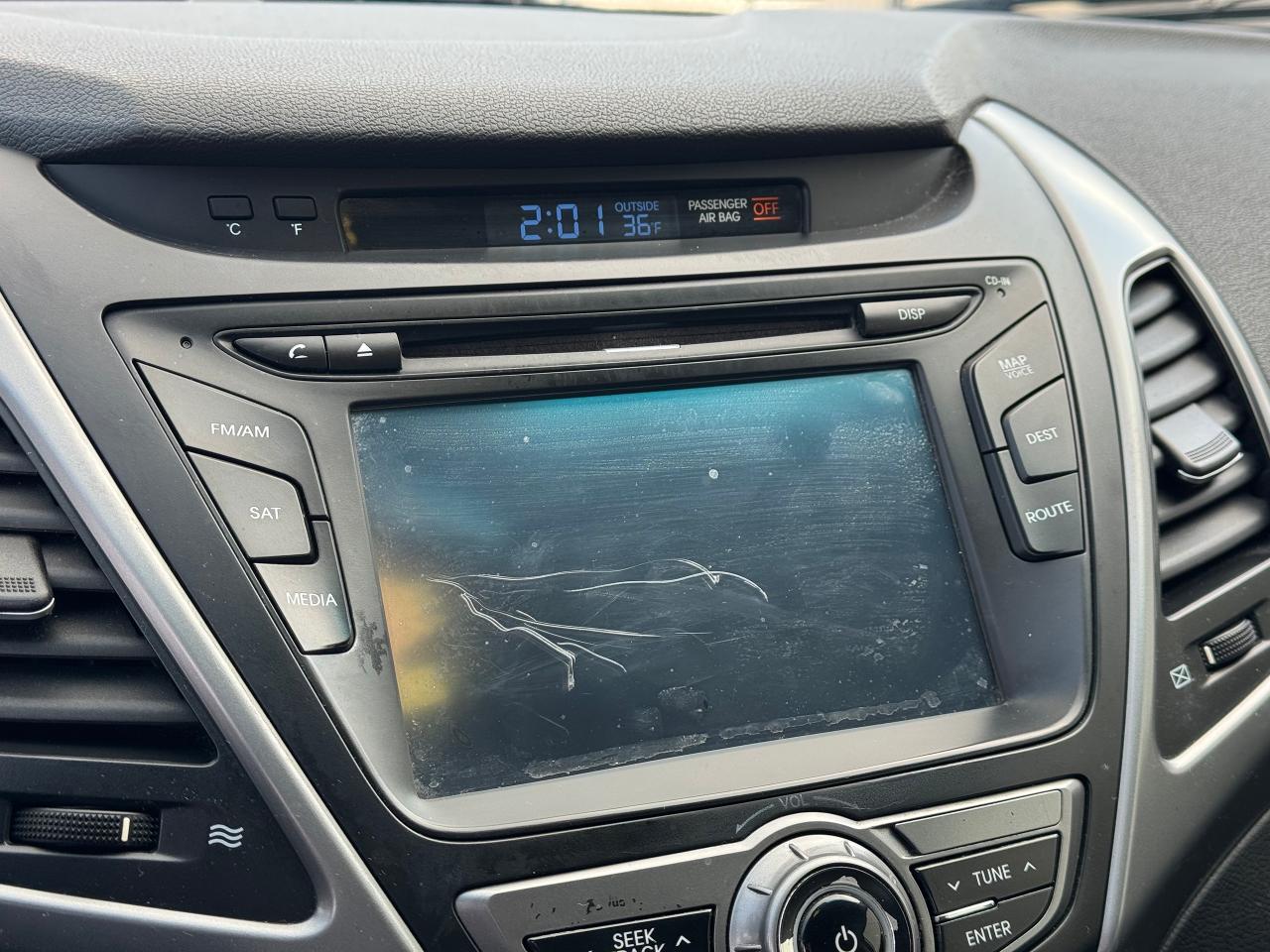 2014 Hyundai Elantra Limited w/Navi **LOW KM'S** Photo