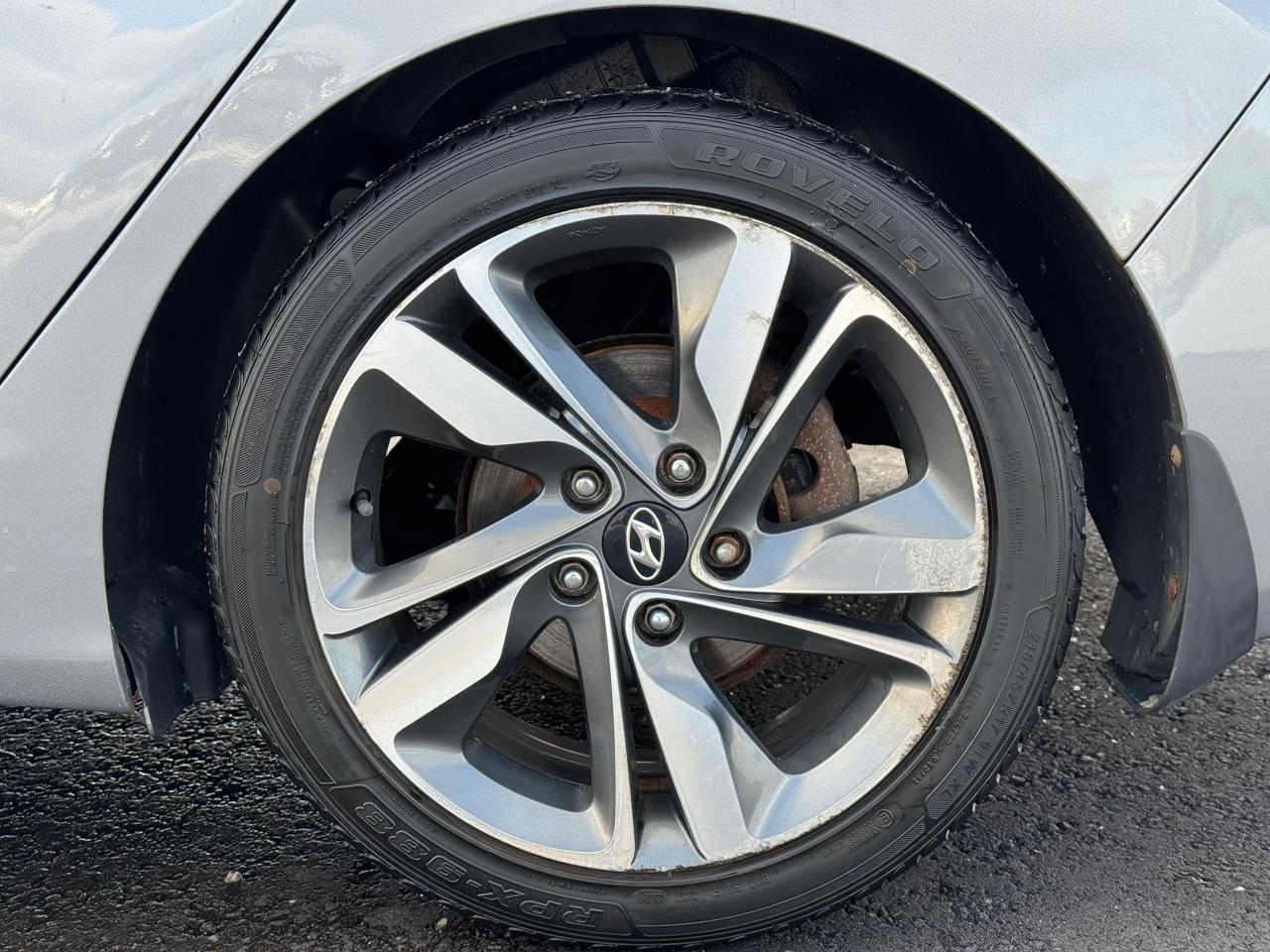 2014 Hyundai Elantra Limited w/Navi **LOW KM'S** Photo