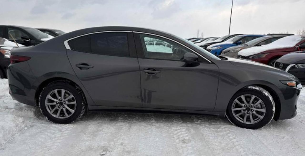 2019 Mazda MAZDA3 GS AWD | Radar Cruise | Heated Seats | CarPlay + Android | Rear Camera | and More ! Photo